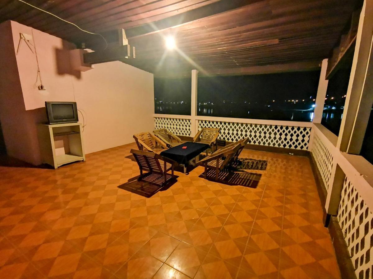 Manilath Guesthouse Хуайсай Екстер'єр фото