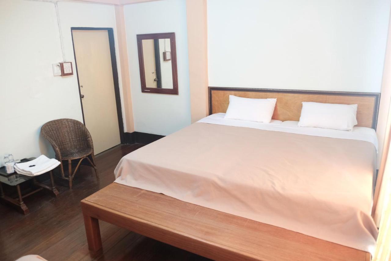 Manilath Guesthouse Хуайсай Екстер'єр фото